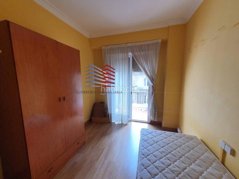 Foto dd87af9b-6e93-467a-96a7-4000be3f6a6f. Alquiler piso alquiler de gran piso para estudiantes en av. la habana zona Centro 750 mes comunidad incluida en Ourense