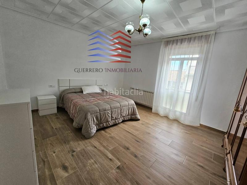 Foto e1f424d1-ab85-4064-9a84-cfa6ffd8be5e. Alquiler casa alquiler de casa con amplia terraza , reboredo. 700 en San Cibrao das Viñas