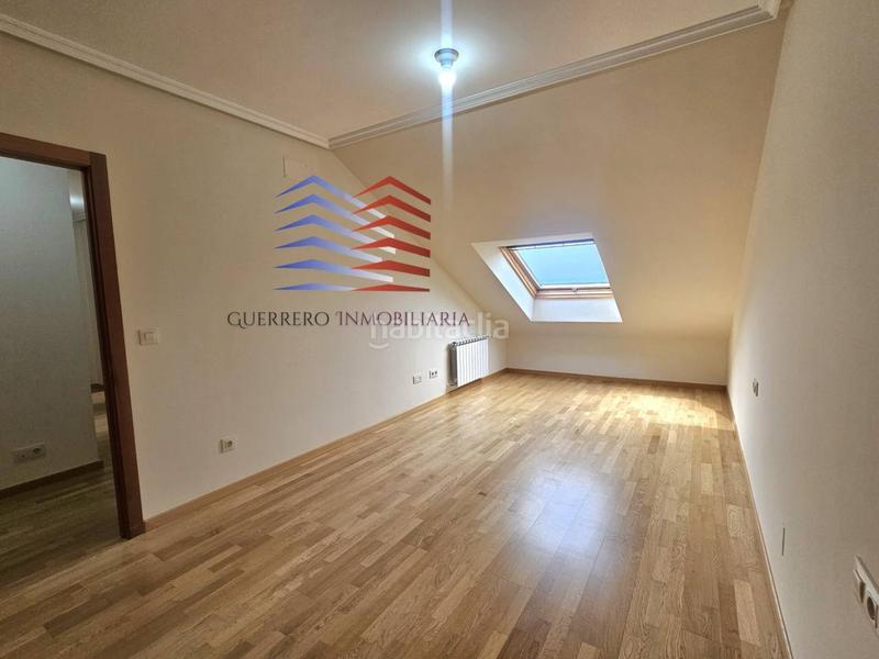 Foto 3ef69609-d040-4aa3-a226-dd3b1b4912bd. Miete zweistöckige wohnung mit heizung in Ventiun Ourense