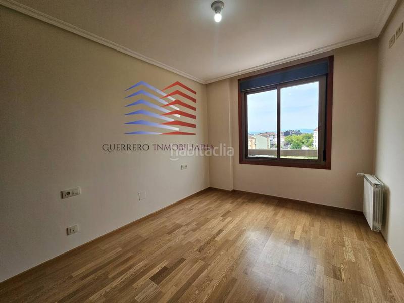 Foto 78f1fdb3-a7a6-4aea-8ef2-6d5eec781a95. Miete zweistöckige wohnung mit heizung in Ventiun Ourense