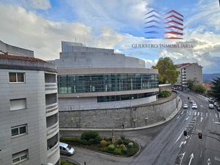 Miete Appartement  Emilia pardo bazán. Alquiler de piso exterior en calle emilia pardo bazán, zona cent