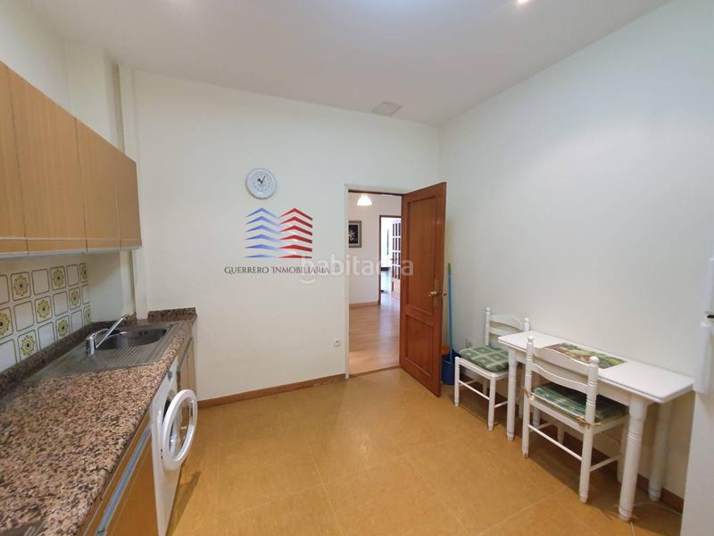 Foto b2ab0631-4141-4fd4-8dae-fd11e68f1ac1. Rent apartment with heating in Centro Ourense