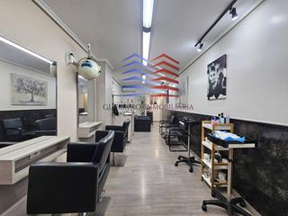 Lloguer Local Comercial  Antonio puga. Alquiler de local comercial acondicionado para peluquería y esté