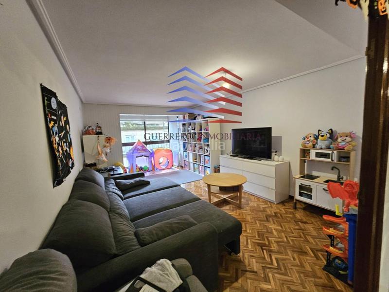 Foto af3fbc12-aa1f-4136-a57f-3a247e67c8cf. Appartement avec chauffage parking dans Casco Viejo Ourense