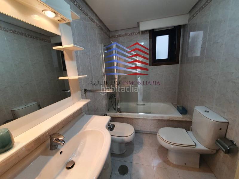 Foto ed5a26ee-d889-48c0-a009-838996c15d50. Lloguer apartament amb calefacció a Centro Ourense