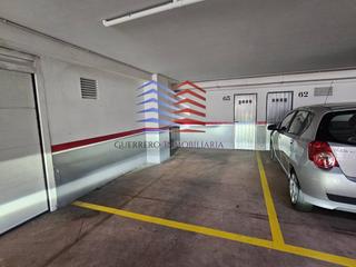 Autoparkplatz  Xoán de novoa. Venta de plaza de garaje amplia con trastero en zona universidad