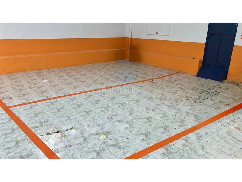 Foto 05ec84a9-9094-41c0-b380-e8e73bc47691. Aparcament cotxe a Ventiun Ourense