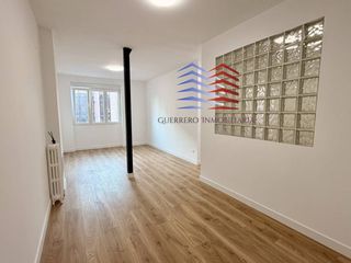 Lloguer Pis  Calle narváez. Alquiler de piso exterior reformado en calle narváez  zona ibiza