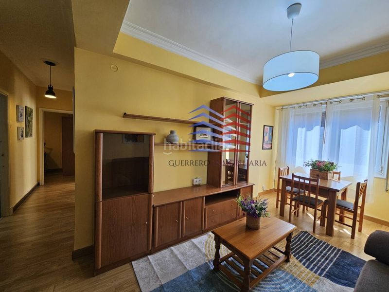 Foto 83b68b67-4c65-4ff5-86d9-782f96522f51. Rent flat with heating in Centro Ourense