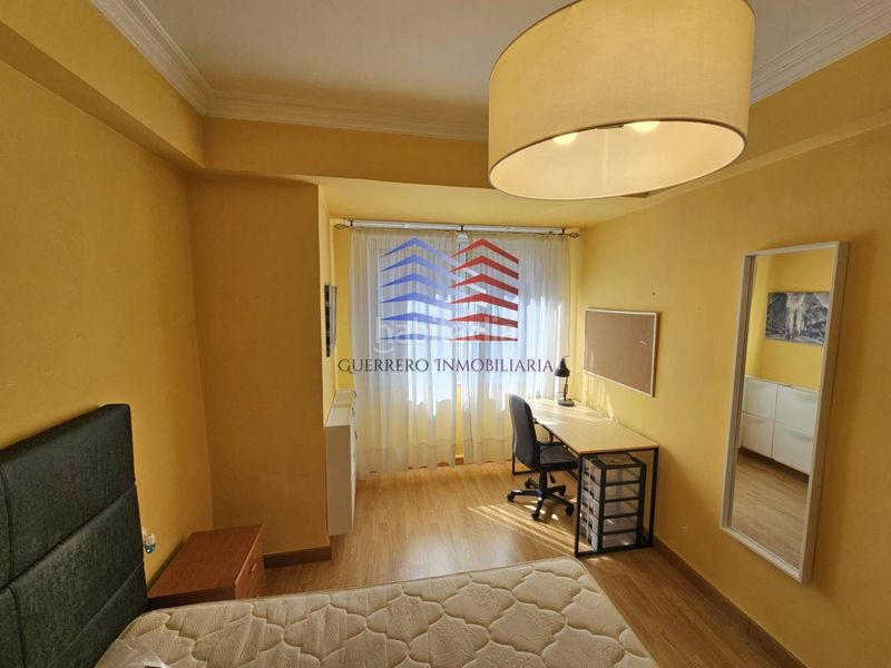 Foto 92338ad7-28d1-4ccc-a79a-04003f90915c. Rent flat with heating in Centro Ourense