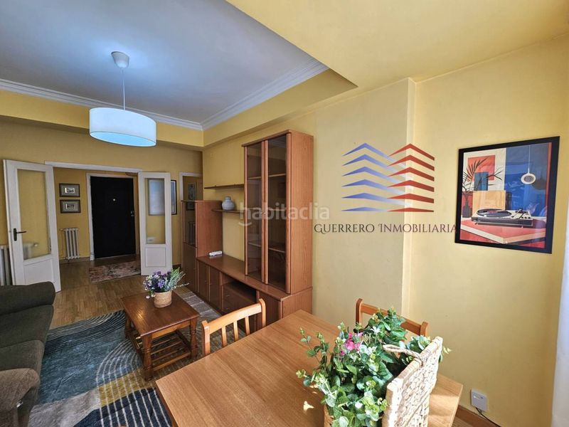 Foto f4bc64f1-1bcc-4d7b-991f-4f5de4400d78. Rent flat with heating in Centro Ourense