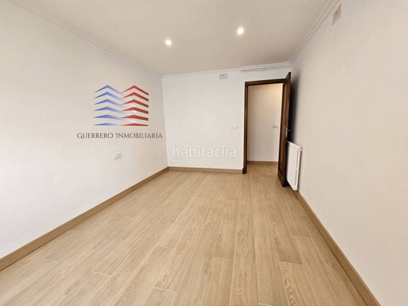 Foto 0b6a8224-1d08-40af-806a-4dfa15f71b5e. Rent flat with heating in Centro Ourense