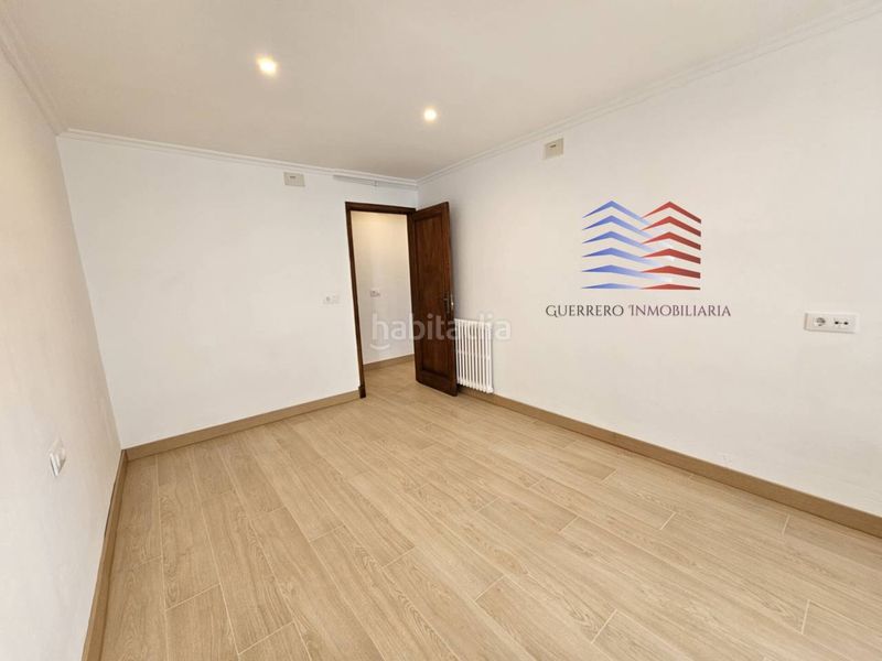 Foto 33e8f184-6ddd-4619-8a05-397aea3bd9ee. Rent flat with heating in Centro Ourense