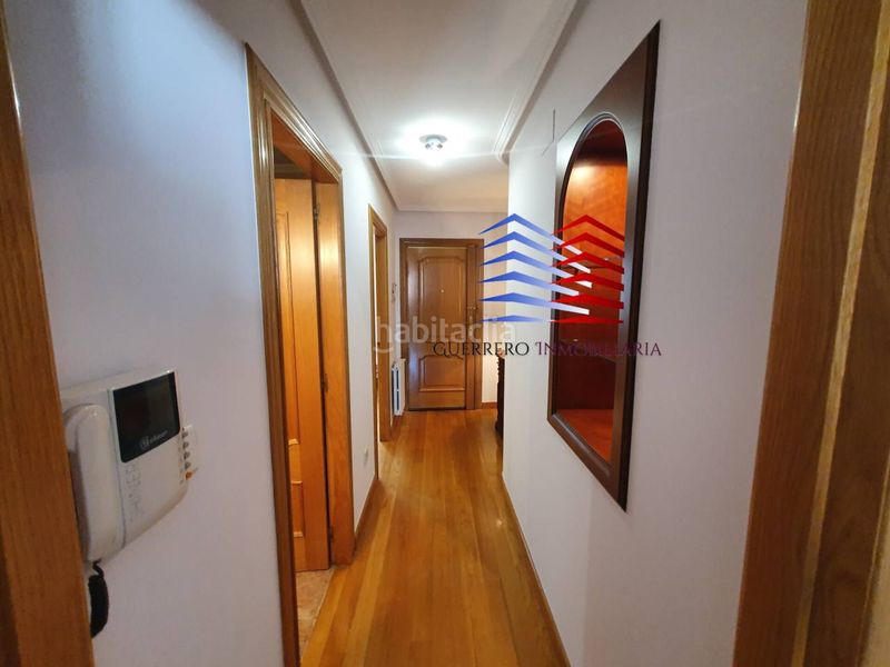 Foto 0d8a2e86-5065-4ec0-a0af-1e756530c2d3. Lloguer apartament amb calefacció aparcament a Centro Ourense