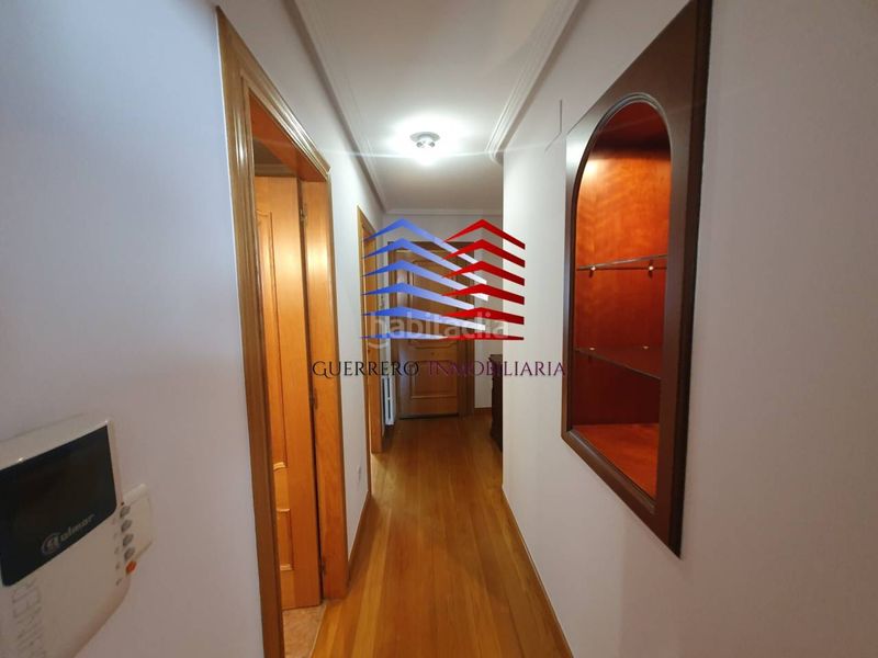 Foto 0ff3cf48-6d59-4115-a3b8-3d3efb8089d7. Miete appartement mit heizung parking in Centro Ourense