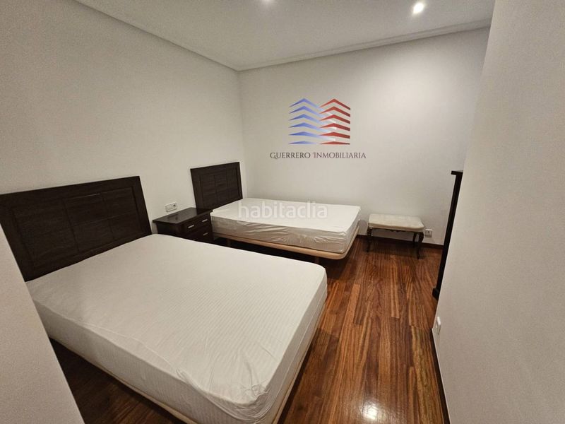 Foto 9c617ecb-4ce9-424a-886e-a6010846acad. Rent flat with heating parking in Casco Viejo Ourense