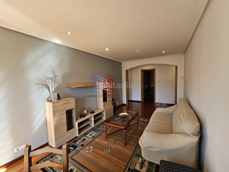 Foto a70ed1f4-fcc3-43dd-ae95-03364ad7da3e. Rent flat with heating parking in Casco Viejo Ourense