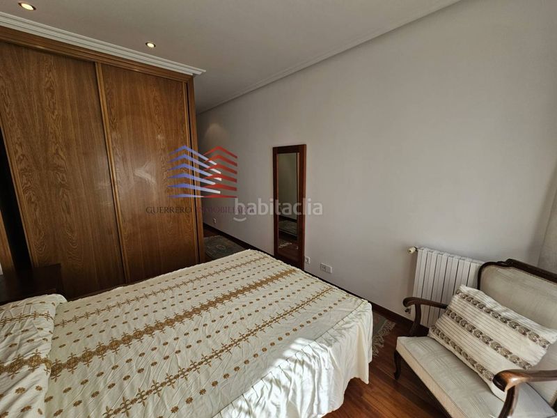 Foto e0dc6f7c-6f44-49e0-b538-3505383b8b1c. Rent flat with heating parking in Casco Viejo Ourense