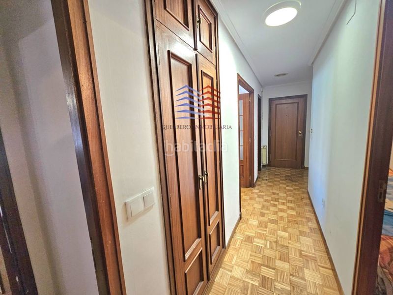 Foto 2c0cbe9b-a549-4aca-b487-1d15fd00a77a. Rent flat with heating in Centro Ourense