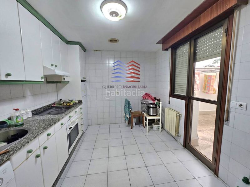 Foto 624f1020-fbb6-448e-a423-3702f63df5c9. Rent flat with heating in Centro Ourense