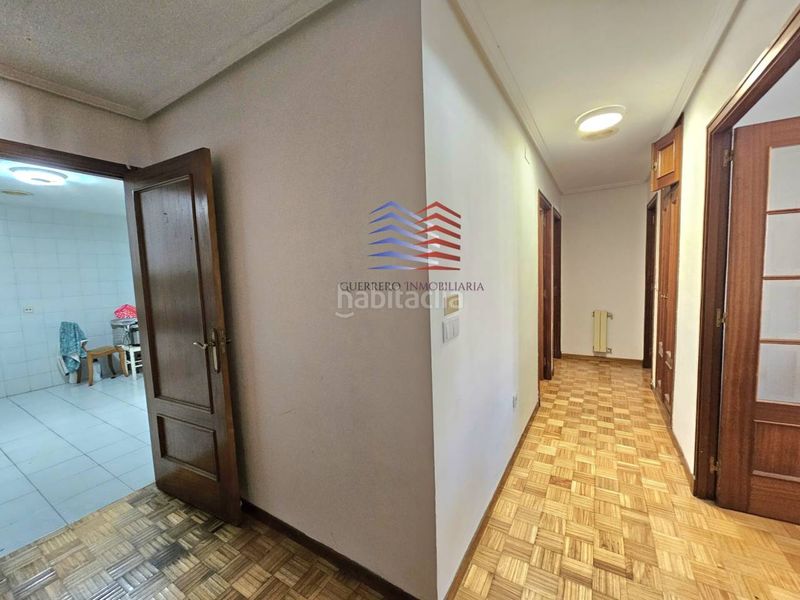 Foto 64603eb6-de64-49b9-9ecf-7536079b8b52. Rent flat with heating in Centro Ourense