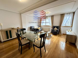 Location Appartement  Calle santo domingo. Alquiler de apartamento exterior casi a estrenar en pleno centro