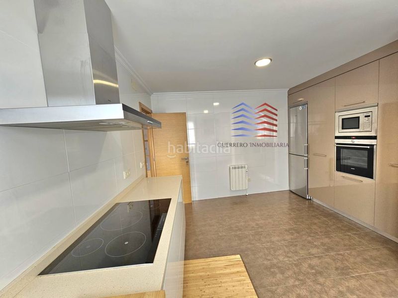 Foto 25b21fe5-e95b-43a6-9761-0e9f8f3b7663. Location appartement avec chauffage dans Maceda