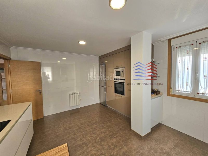 Foto 5111853b-27b6-4f72-854f-09a2a64df97e. Location appartement avec chauffage dans Maceda