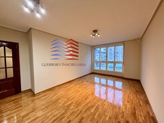 Miete Etagenwohnung  Calle paseo. Alquiler de espectacular piso exterior sin amueblar en calle del
