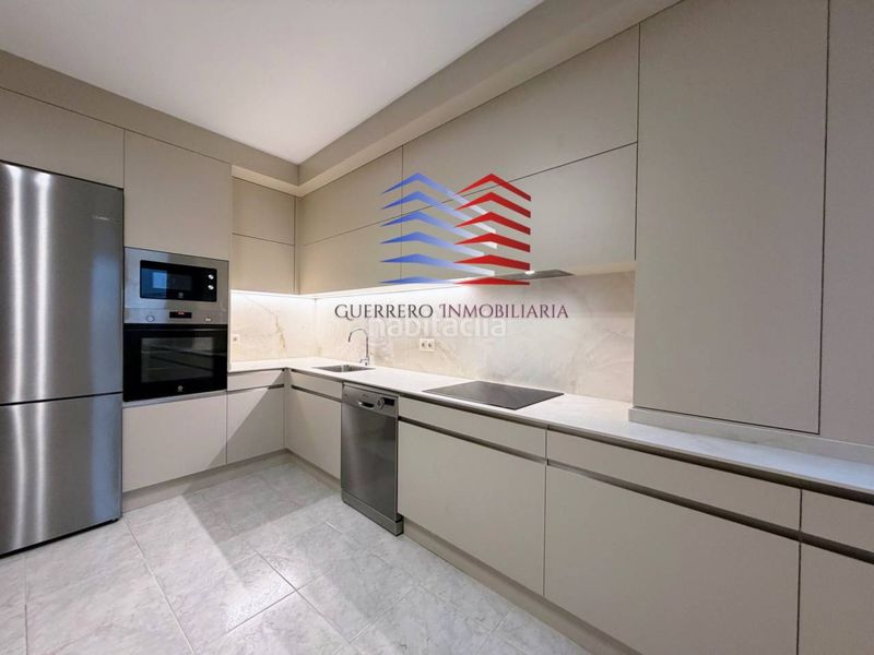 Foto 0f42c714-da03-4525-b41e-08ffd85e431c. Rent flat with heating in Centro Ourense
