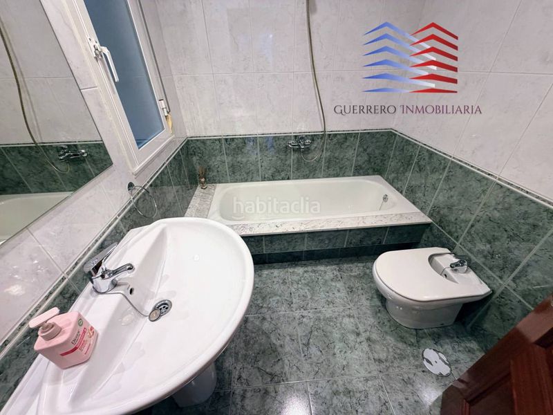 Foto 25bd9755-0f48-478f-a576-945f20f94822. Rent flat with heating in Centro Ourense