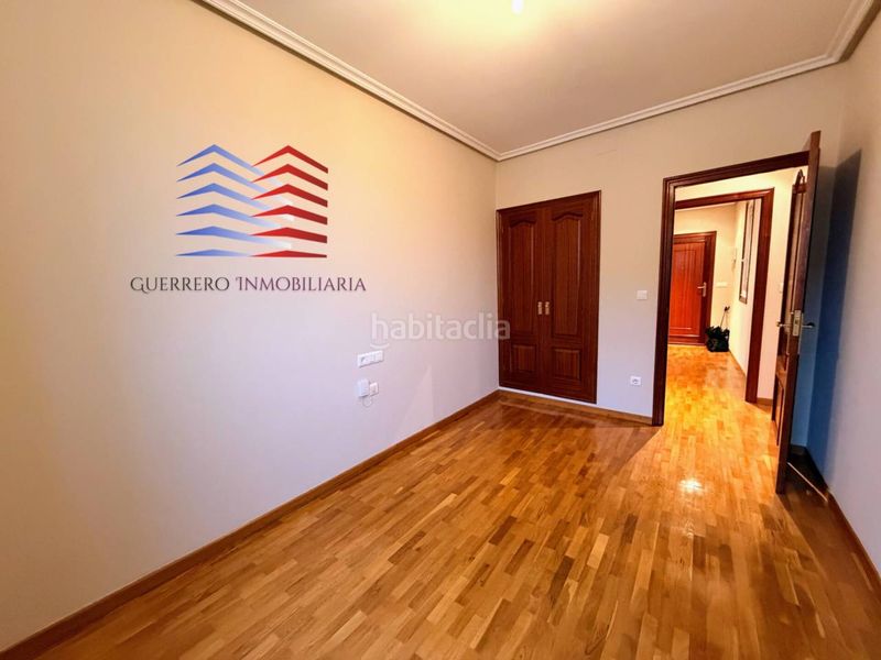 Foto 4cd36327-82e7-4acc-864a-1abce2ae1afe. Rent flat with heating in Centro Ourense