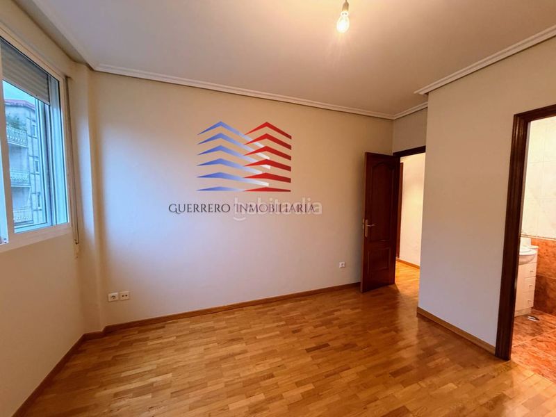 Foto 4d259ad6-0f3a-444e-825f-570ee389a732. Rent flat with heating in Centro Ourense