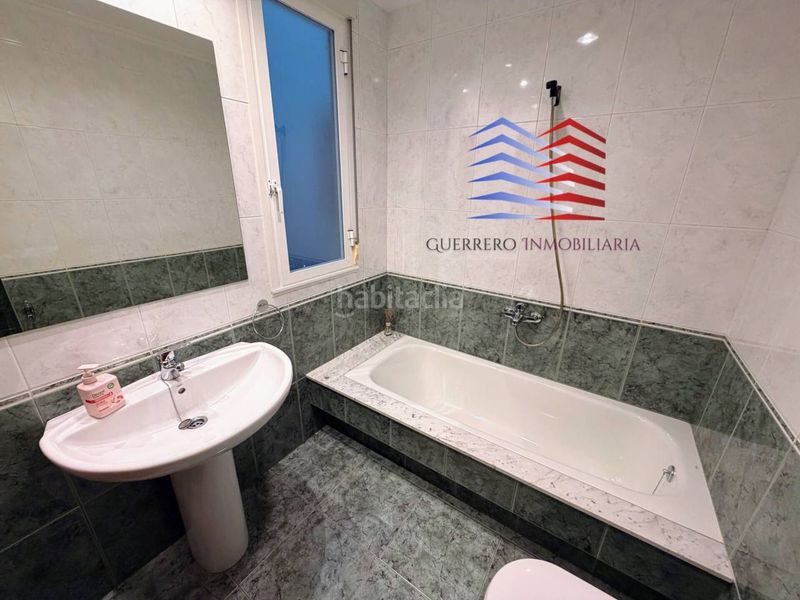 Foto 7b3b0060-a7c2-4be7-9b05-c6a6c2855fbf. Rent flat with heating in Centro Ourense
