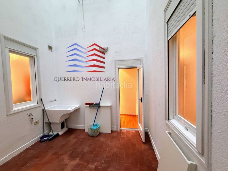 Foto c4f9d3fc-4920-4d70-95a3-b94961facf64. Rent flat with heating in Centro Ourense
