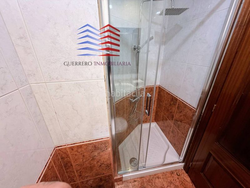 Foto fd5c1cd1-97b7-4874-9fe9-e19337370efd. Rent flat with heating in Centro Ourense
