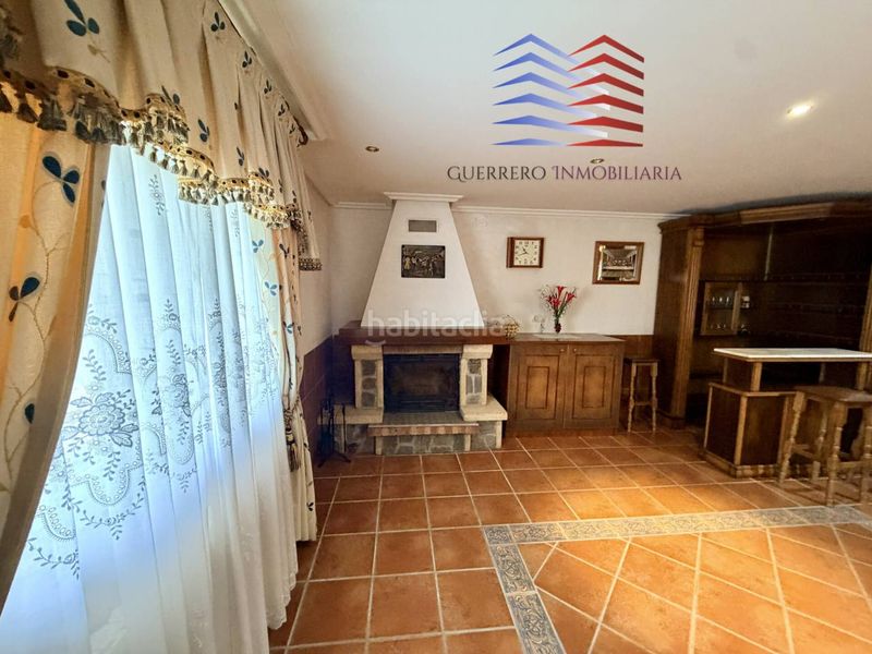 Foto 08eac8bc-6955-41fb-9a0d-c5c4b9ab4021. Casa amb calefacció aparcament a Coles