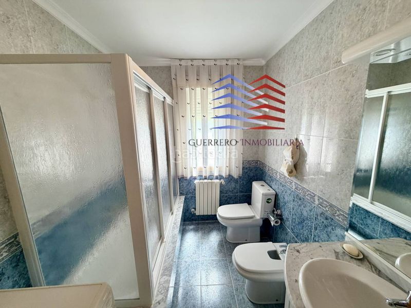 Foto 15b6c059-e5d9-4618-84a5-ea2de4a653fb. Casa amb calefacció aparcament a Coles