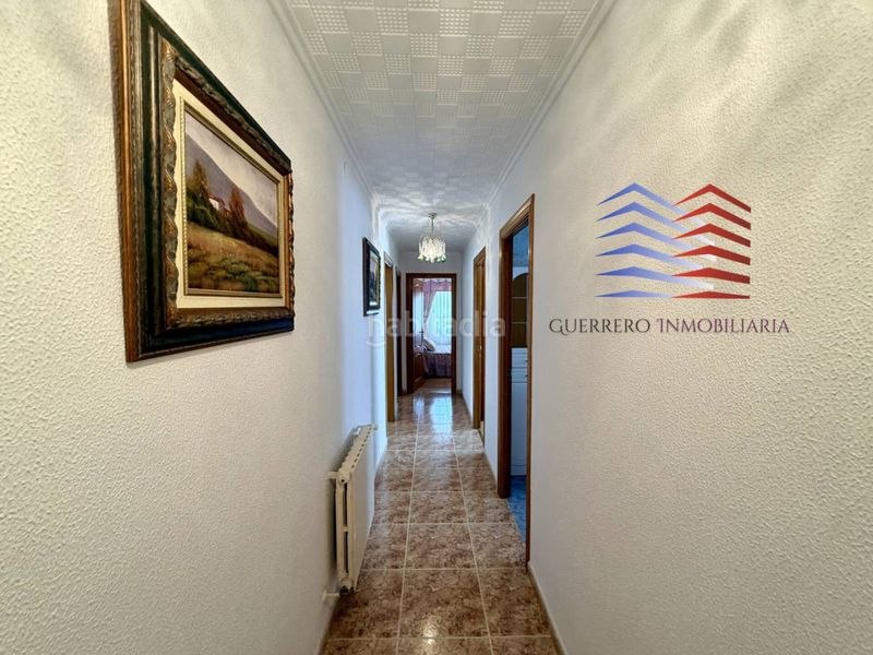 Foto 280306df-2f40-4106-bd57-a938e13e7525. Casa amb calefacció aparcament a Coles