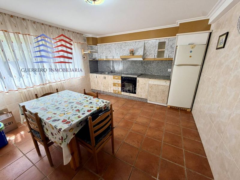 Foto 325013bc-e6ff-4169-8791-436d4f4111f1. Casa amb calefacció aparcament a Coles