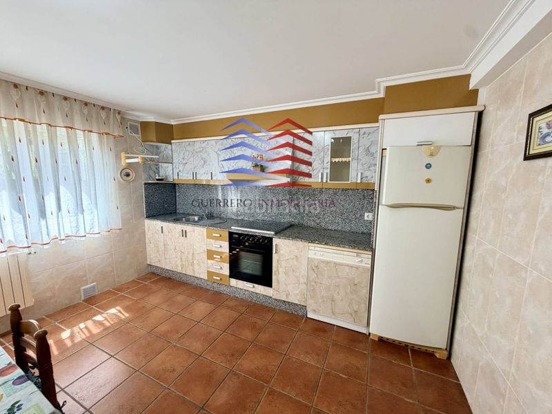 Foto 982e33b3-3e88-4607-9b9e-40e599bffaa3. Casa amb calefacció aparcament a Coles