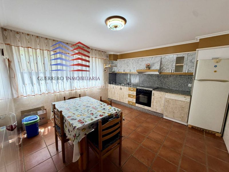 Foto a0965a83-419f-434b-b4be-2f1e7c8bc6f9. Casa amb calefacció aparcament a Coles