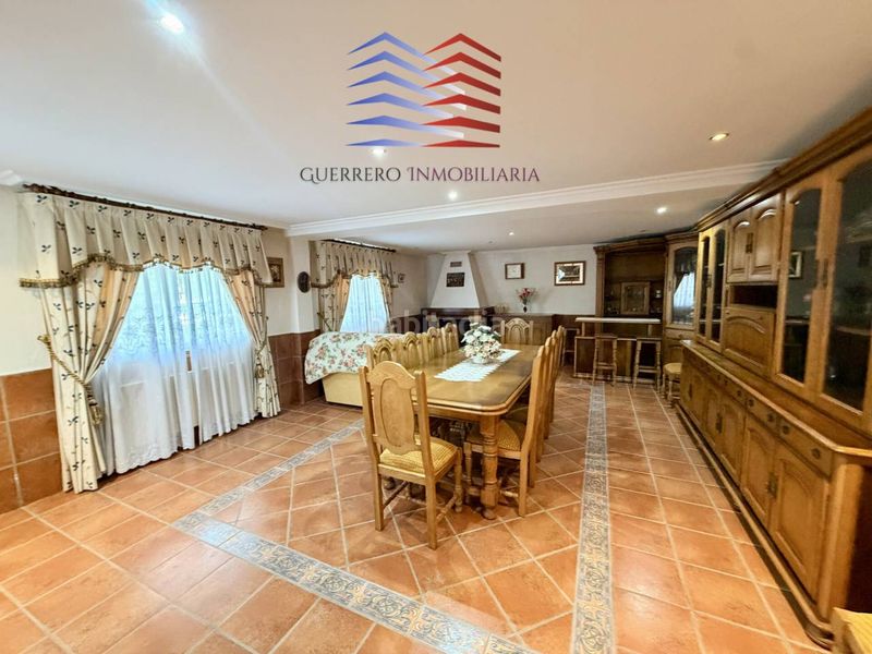 Foto ac7e9b6c-db45-4206-b849-d603322e85b4. Casa amb calefacció aparcament a Coles