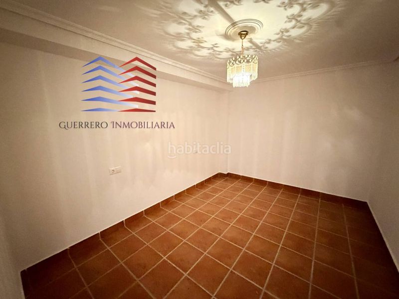 Foto bbe556b4-f9fb-40ef-a560-ac92365565b7. Casa amb calefacció aparcament a Coles