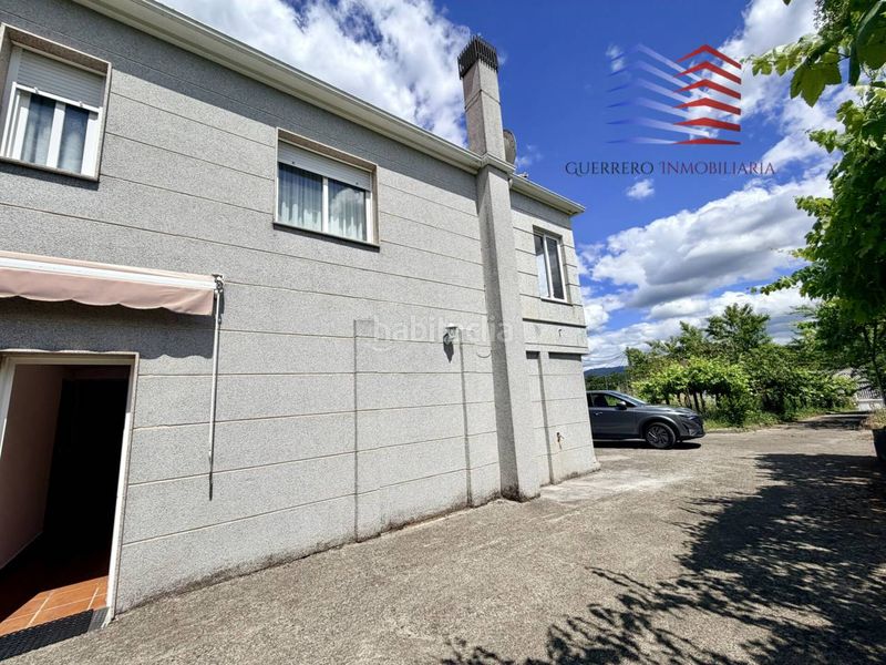 Foto c253839c-da1a-4dfe-99f6-f14541b89843. Casa amb calefacció aparcament a Coles