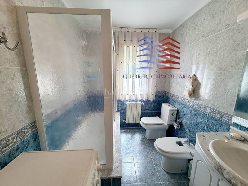 Foto e24b4d10-6b8f-4205-8642-995a59c85e4b. Casa amb calefacció aparcament a Coles