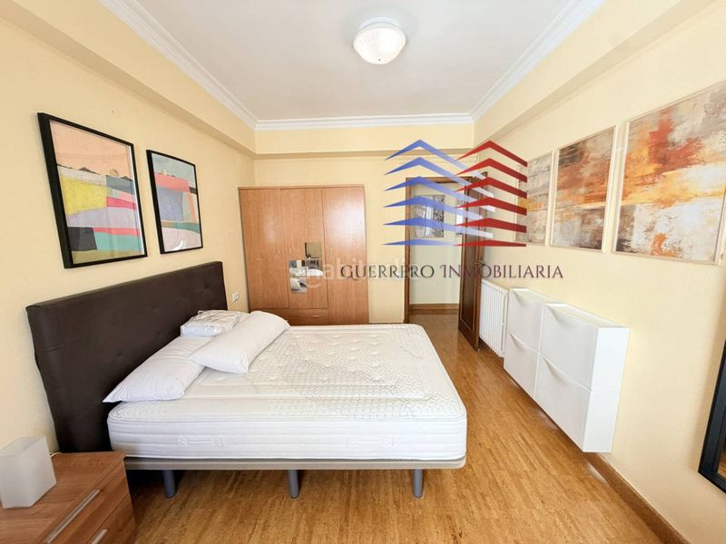 Foto b9a4081e-4089-4c06-a348-2ea593f25f4c. Rent flat with heating in Centro Ourense
