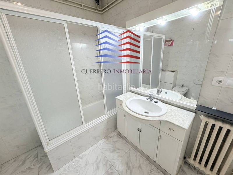 Foto c266f4cb-e49c-4244-ad0f-0a8eedcaa9cf. Rent flat with heating in Centro Ourense