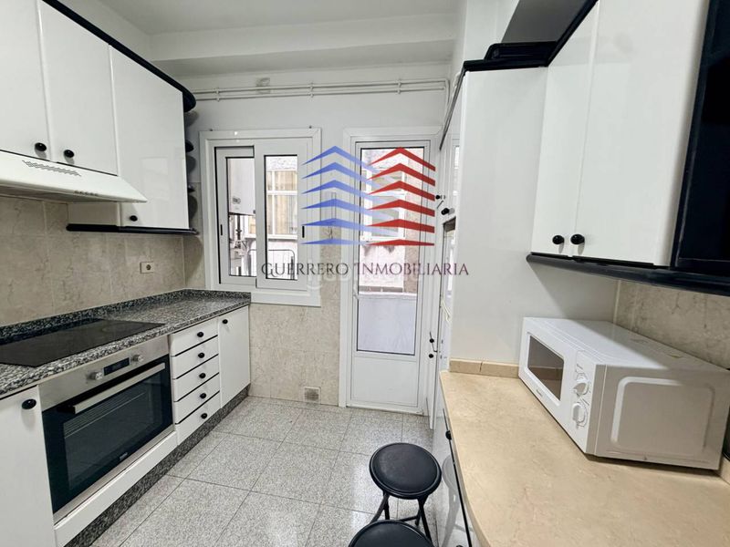 Foto 0676272c-cd56-494e-b983-03e00a3f63b5. Rent flat with heating in Centro Ourense