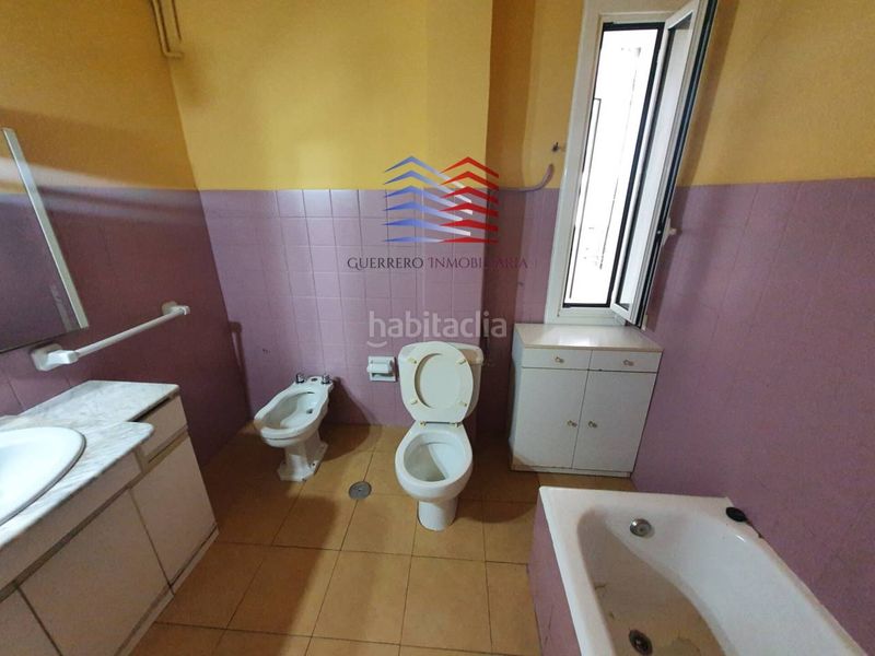 Foto 60ec1d0c-fae2-4ce5-9cd5-b33718b7115c. Rent flat with heating in Centro Ourense